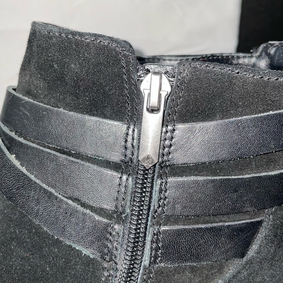 Sam Edelman Hannah Belted Chelsea Suede Strap Buckle Detail BlockHeel Ankle Boot - Picture 10 of 13